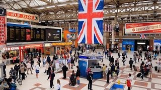 A Walk Through The London Victoria Station London England [upl. by Lamont]